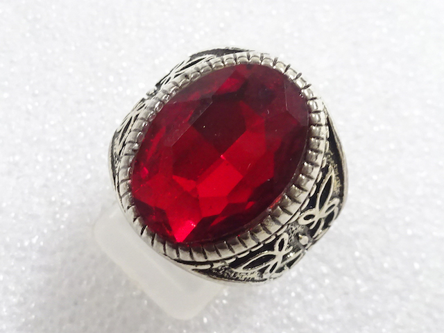 JAPANESE KIMONO / ANTIQUE COLORED STONE RING (SIZE 22.5)
